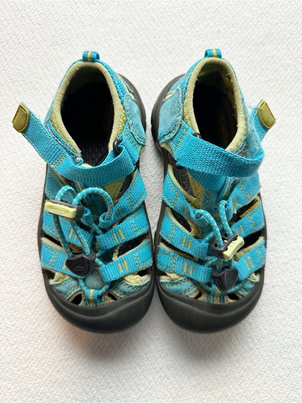 Keen kids waterproof sandals size 11